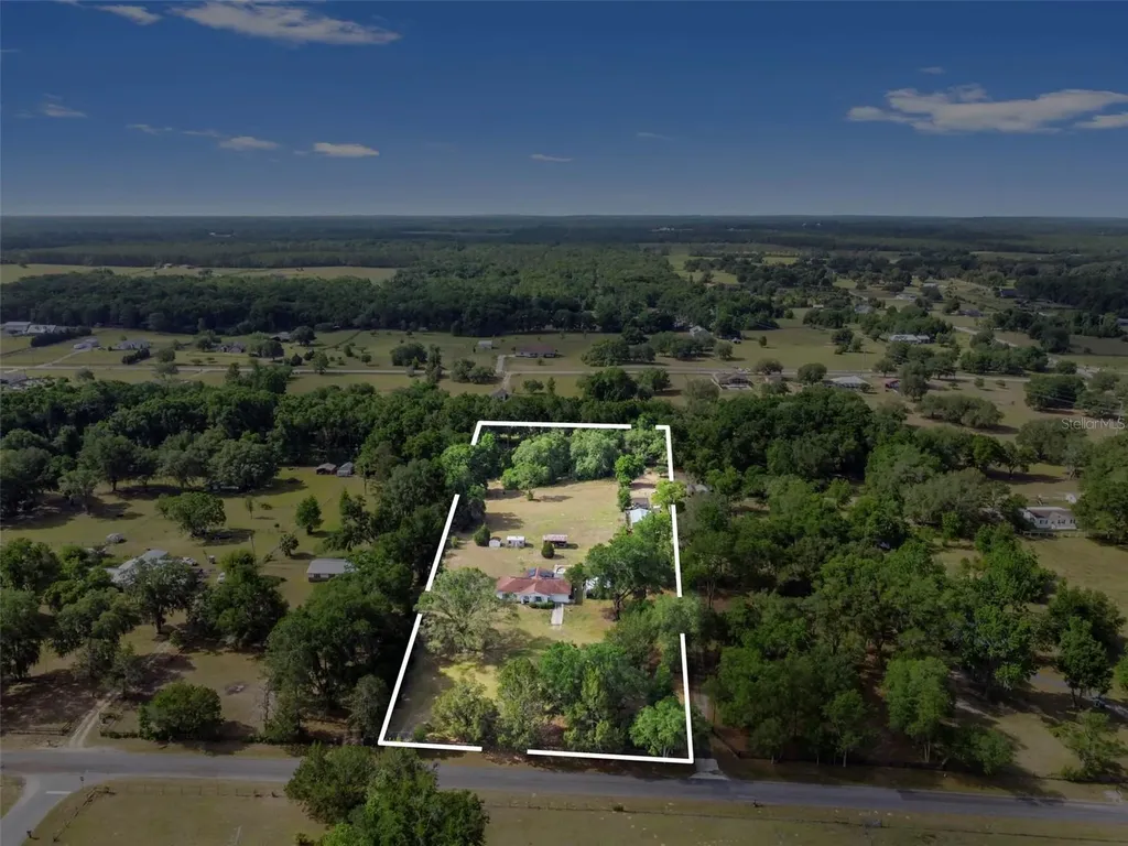 8220 E Derby Oaks Drive Floral City FL 34436