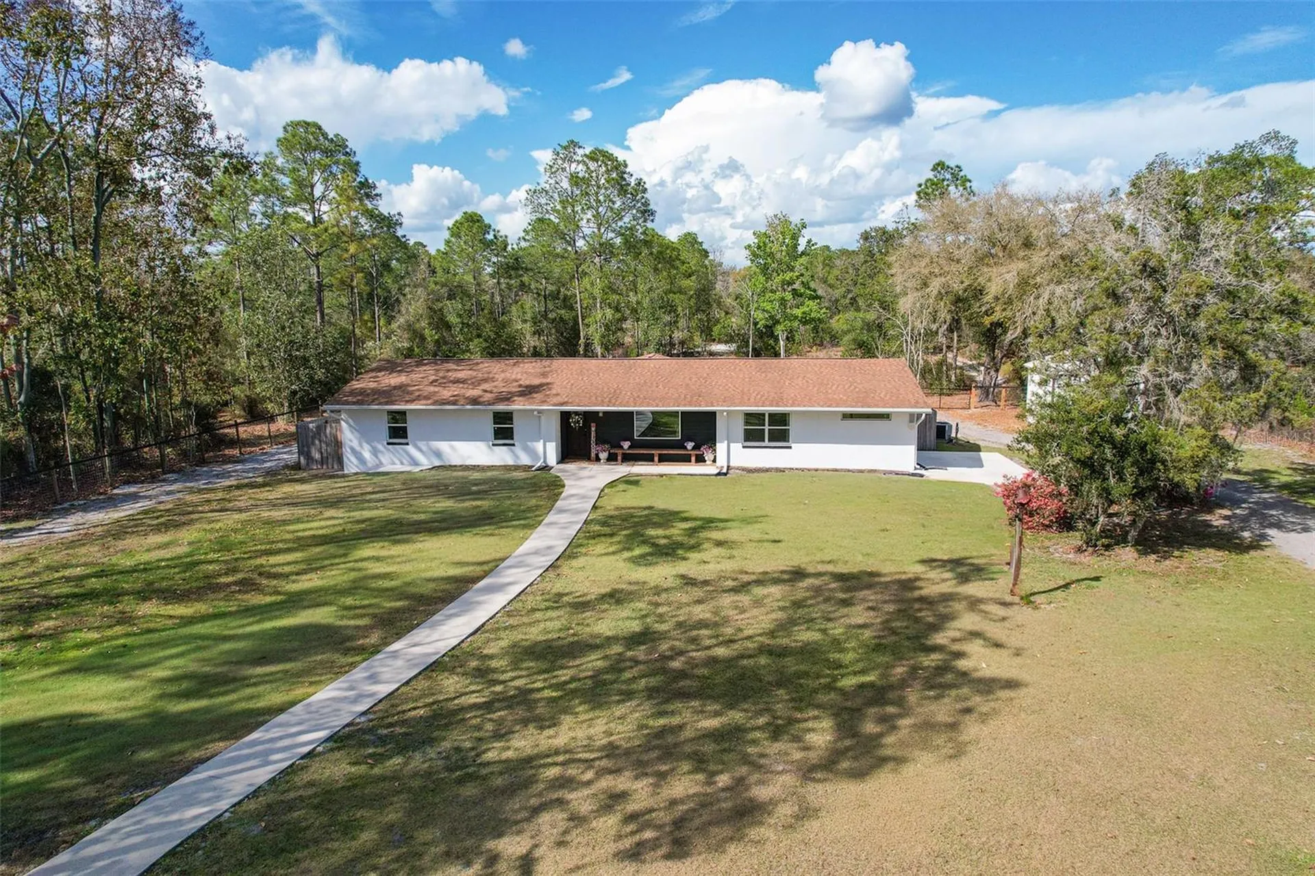 27035 State Road 44 Eustis FL 32736