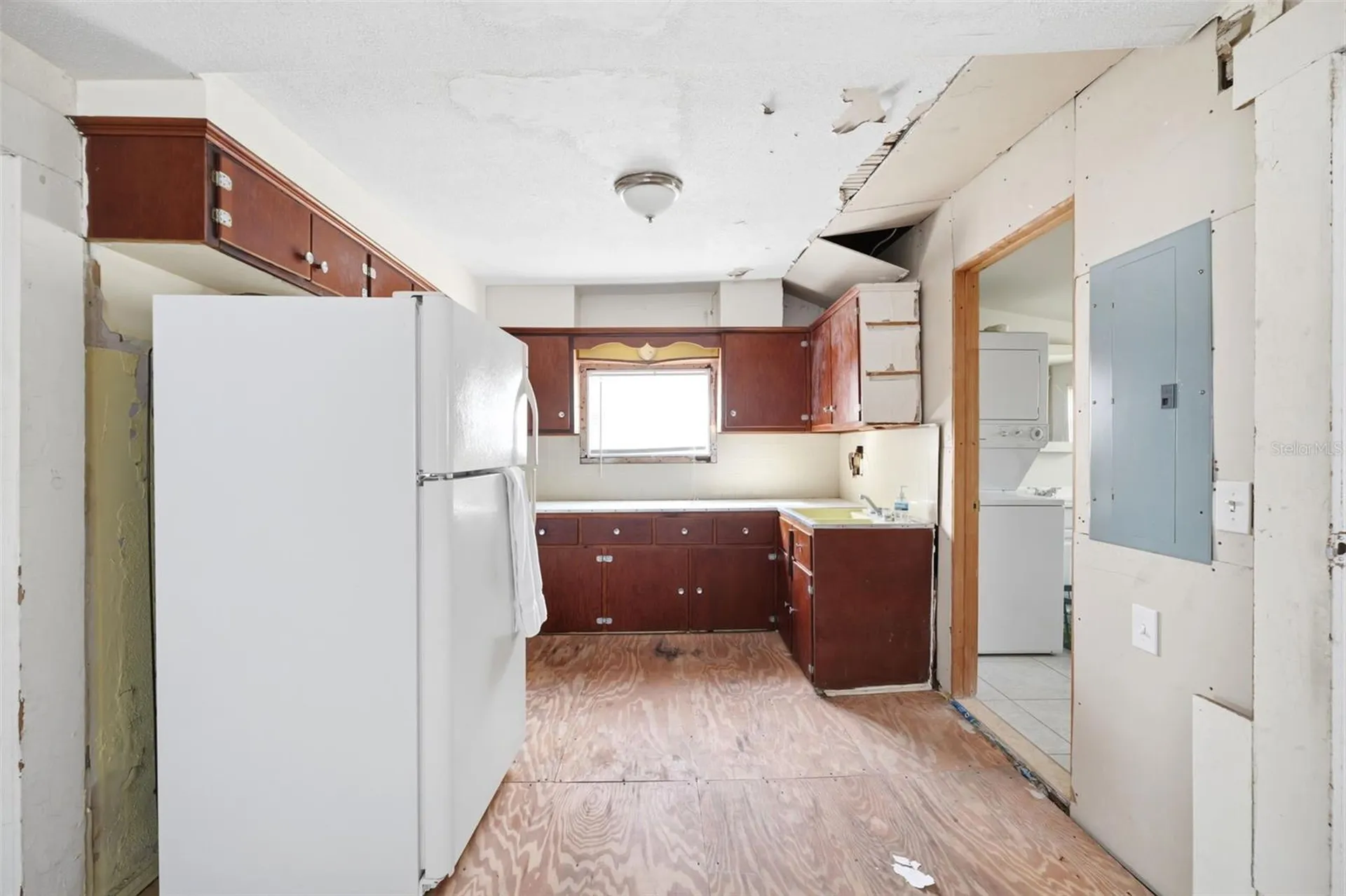 531 Athens Street Tarpon Springs FL 34689