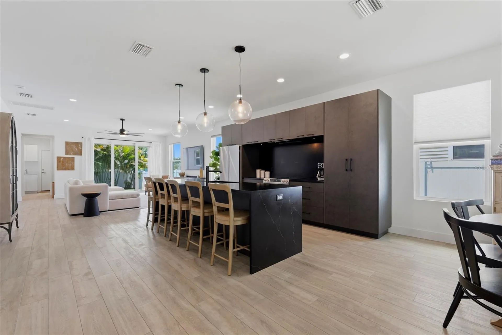 5160 Dartmouth Avenue N St Petersburg FL 33710