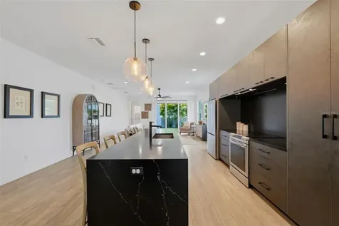 5160 Dartmouth Avenue N St Petersburg FL 33710
