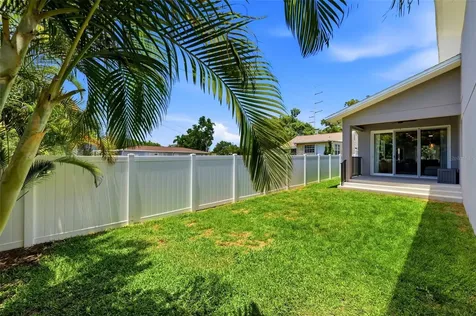 5160 Dartmouth Avenue N St Petersburg FL 33710