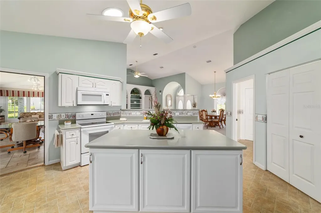 2064 NW 50th Circle Ocala FL 34482