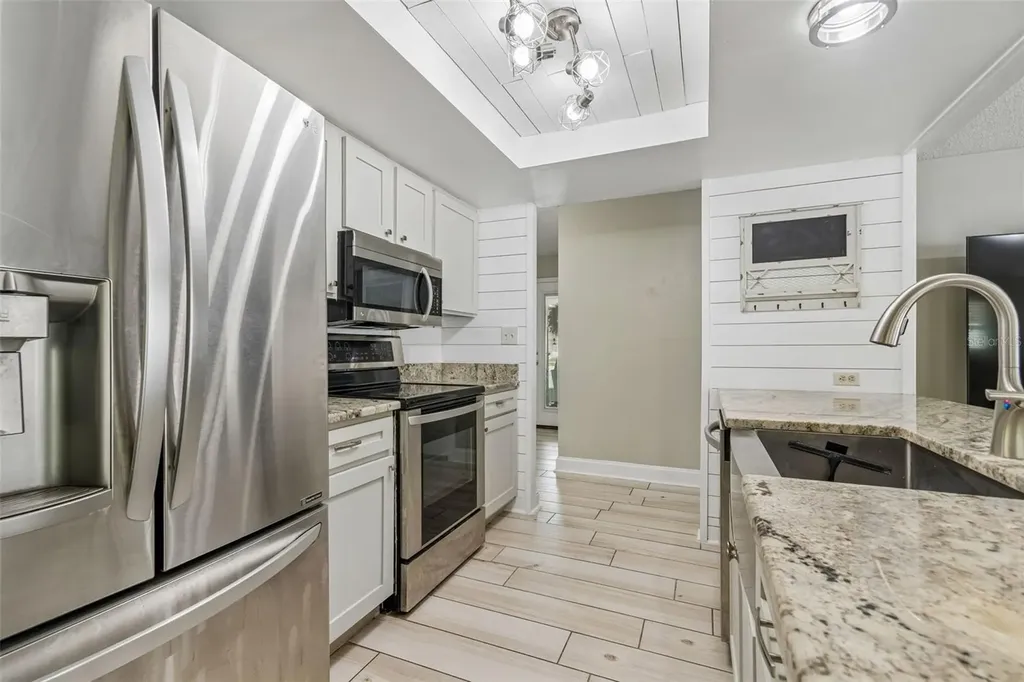 4706 Wandering Way Tampa FL 33624