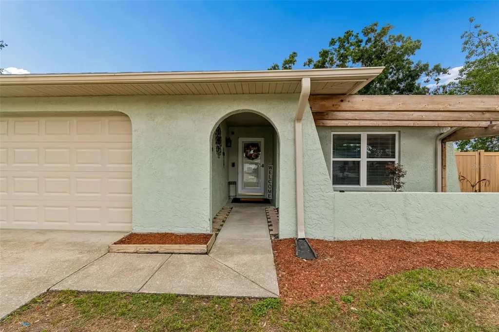4706 Wandering Way Tampa FL 33624