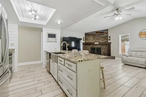 4706 Wandering Way Tampa FL 33624