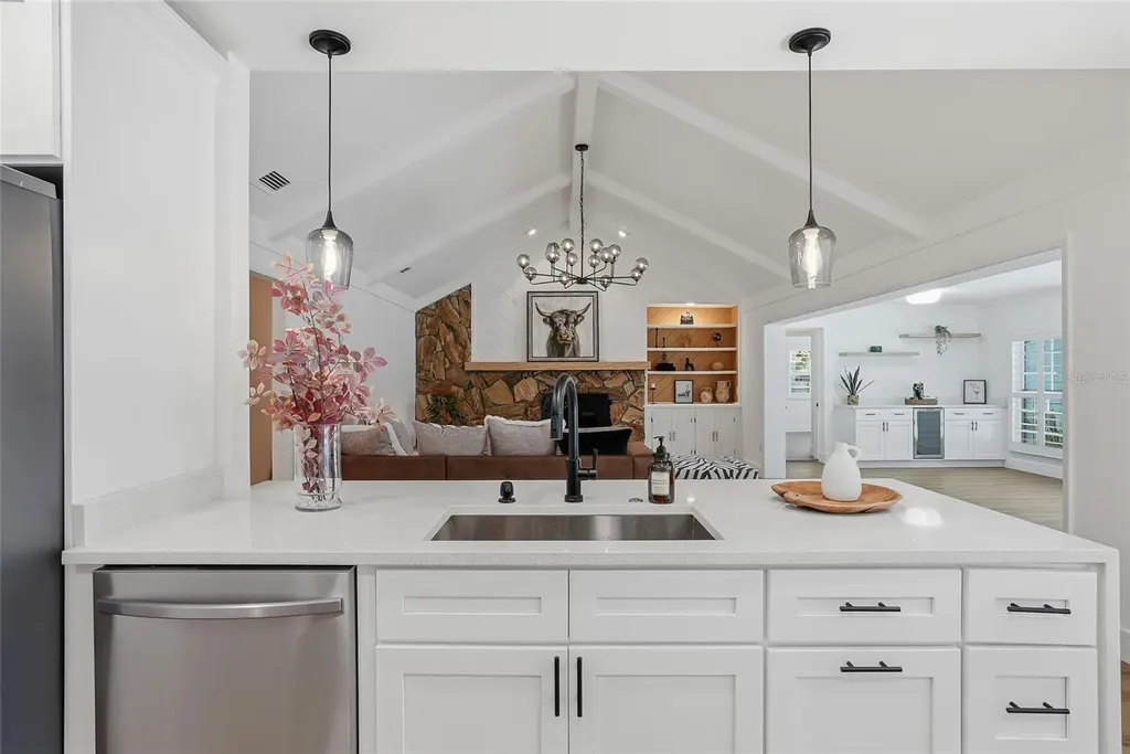 2540 Laurelwood Lane Valrico FL 33596