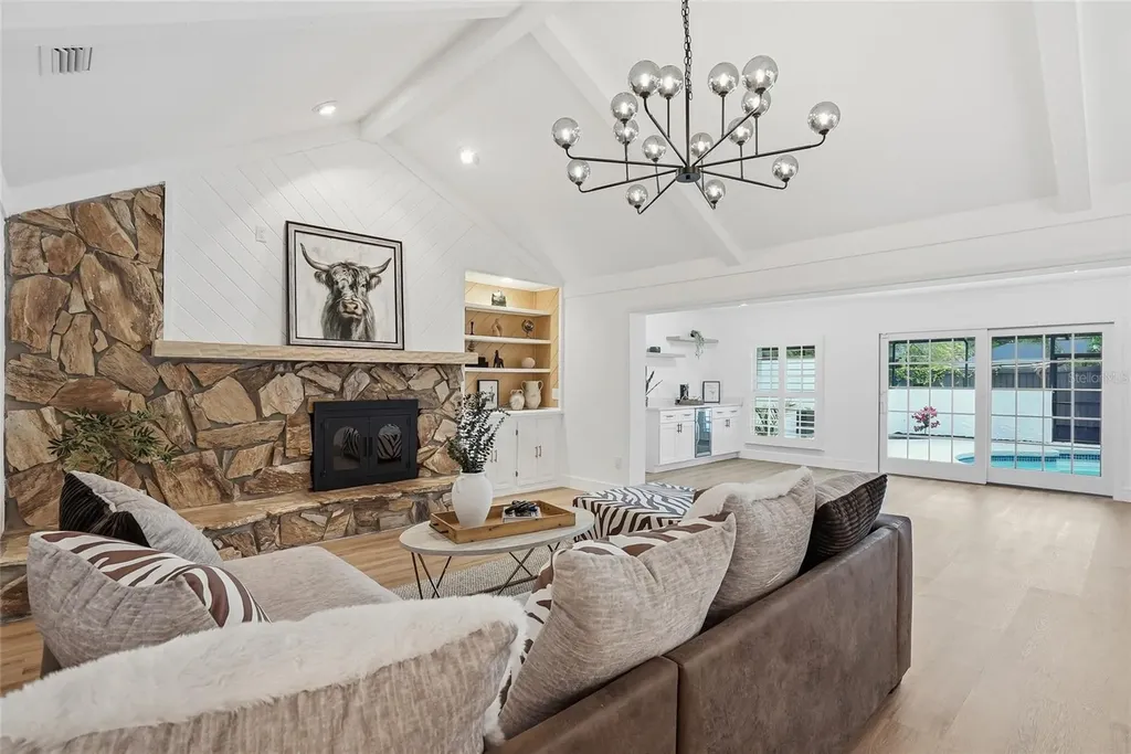 2540 Laurelwood Lane Valrico FL 33596