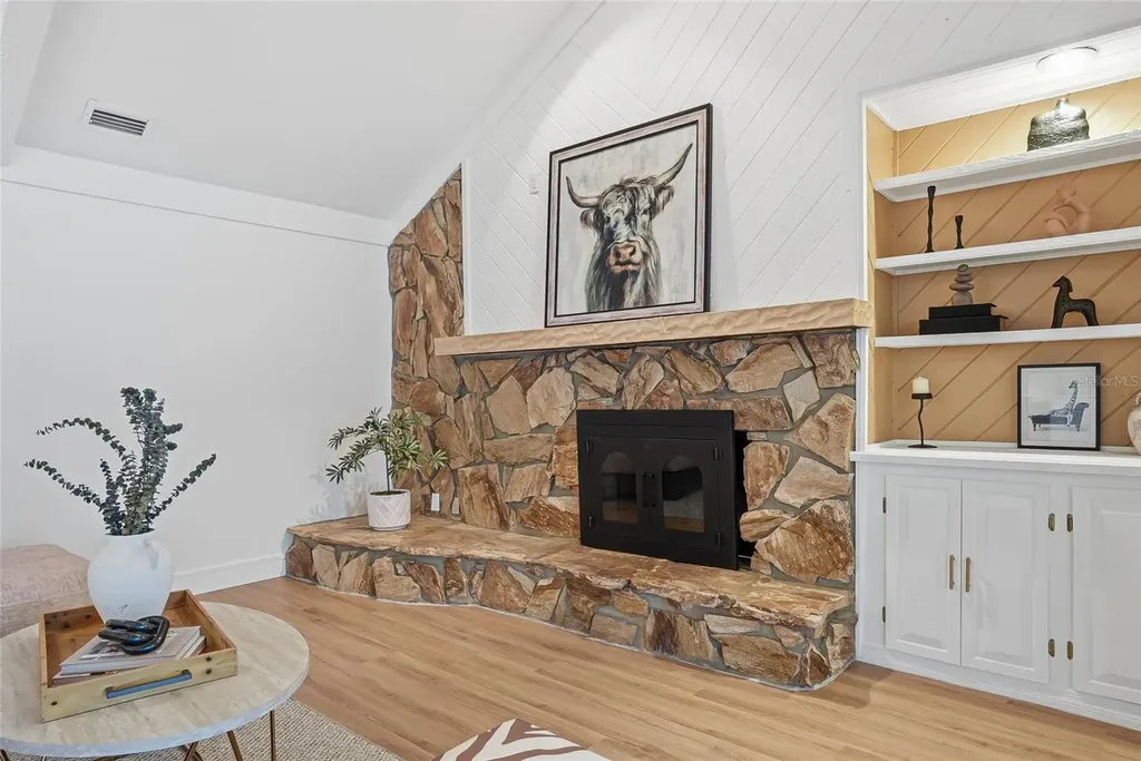 2540 Laurelwood Lane Valrico FL 33596