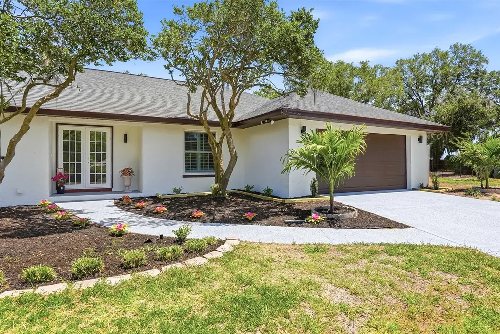 2540 Laurelwood Lane Valrico FL 33596