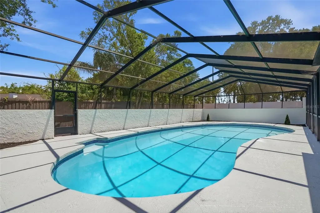2540 Laurelwood Lane Valrico FL 33596