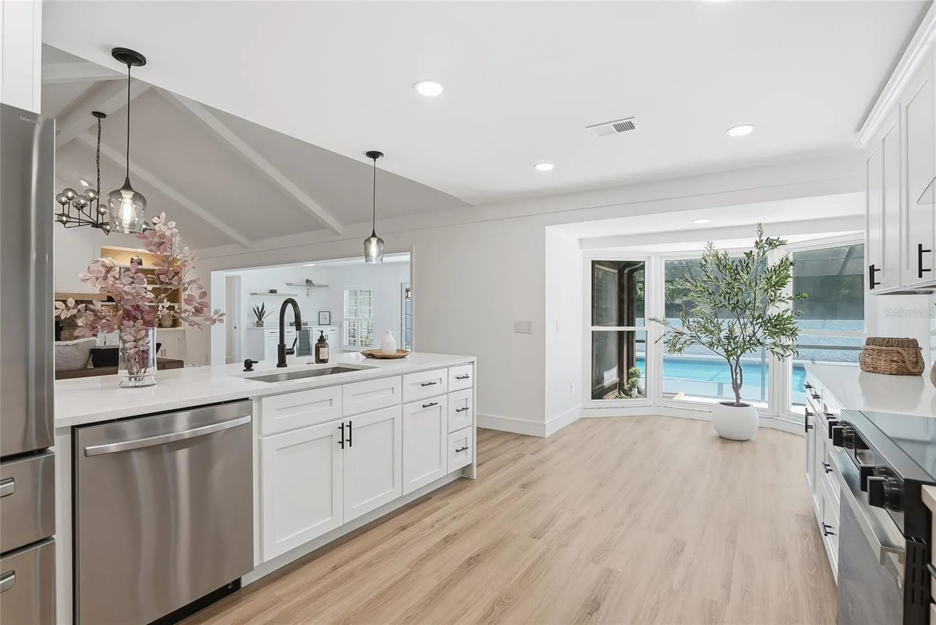 2540 Laurelwood Lane Valrico FL 33596