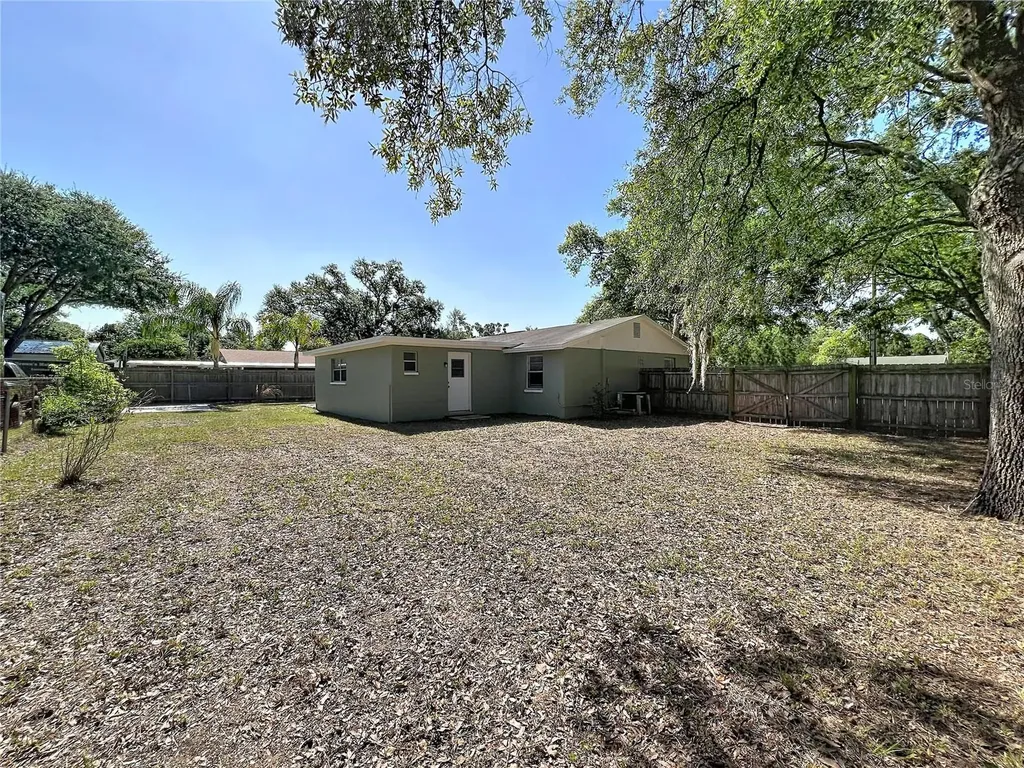 808 Falkirk Avenue Valrico FL 33594