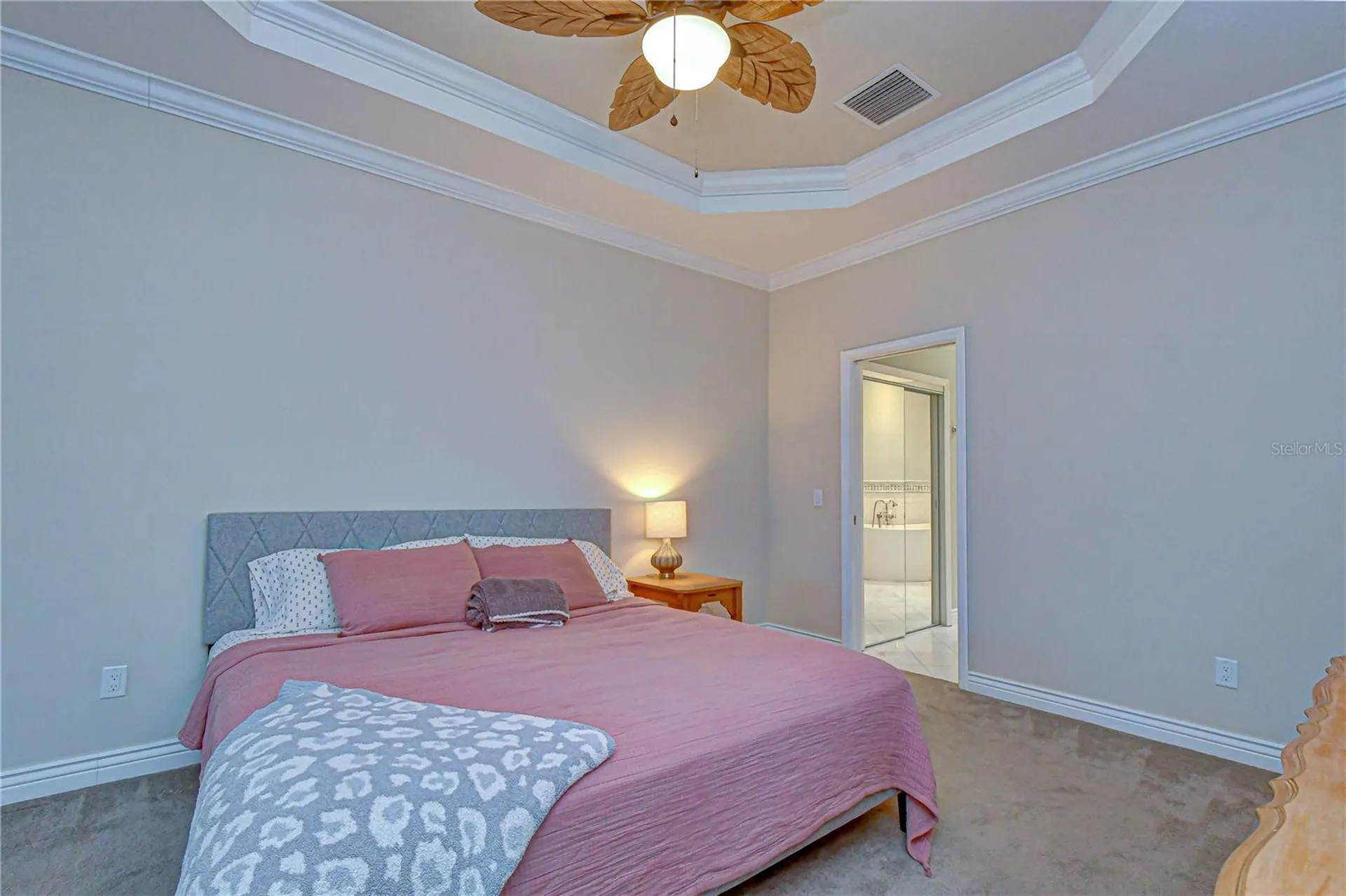 6069 Sandhill Ridge Drive Lithia FL 33547