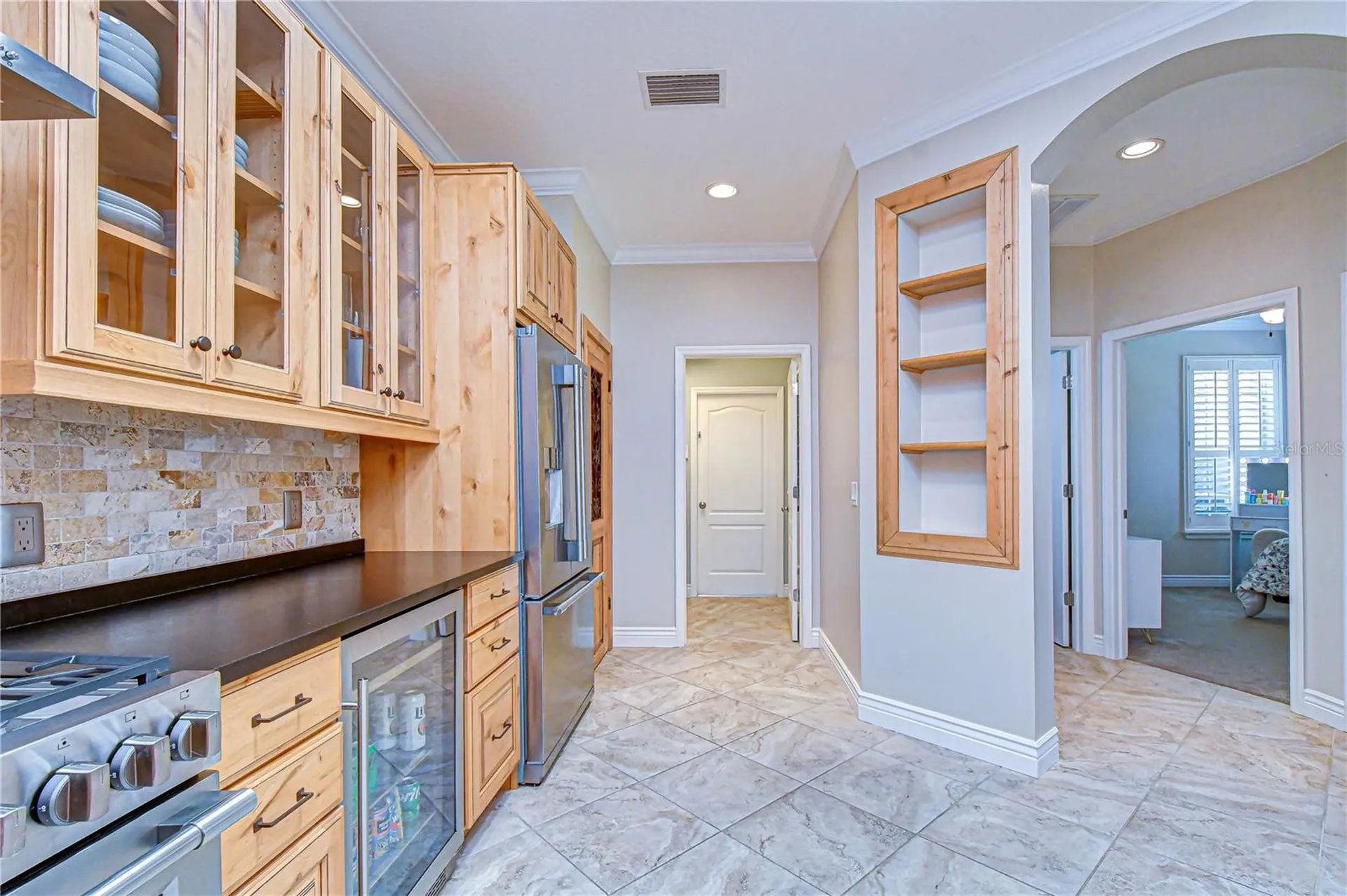 6069 Sandhill Ridge Drive Lithia FL 33547