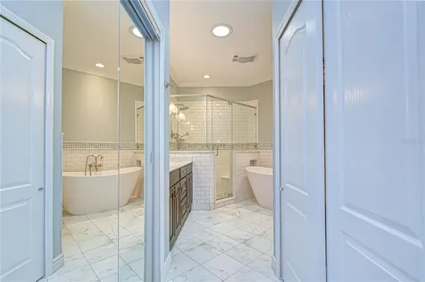 6069 Sandhill Ridge Drive Lithia FL 33547