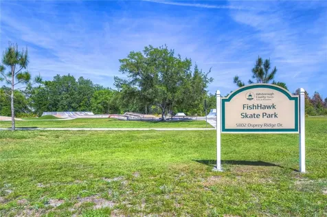 6069 Sandhill Ridge Drive Lithia FL 33547