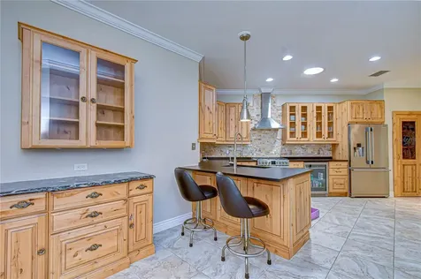 6069 Sandhill Ridge Drive Lithia FL 33547