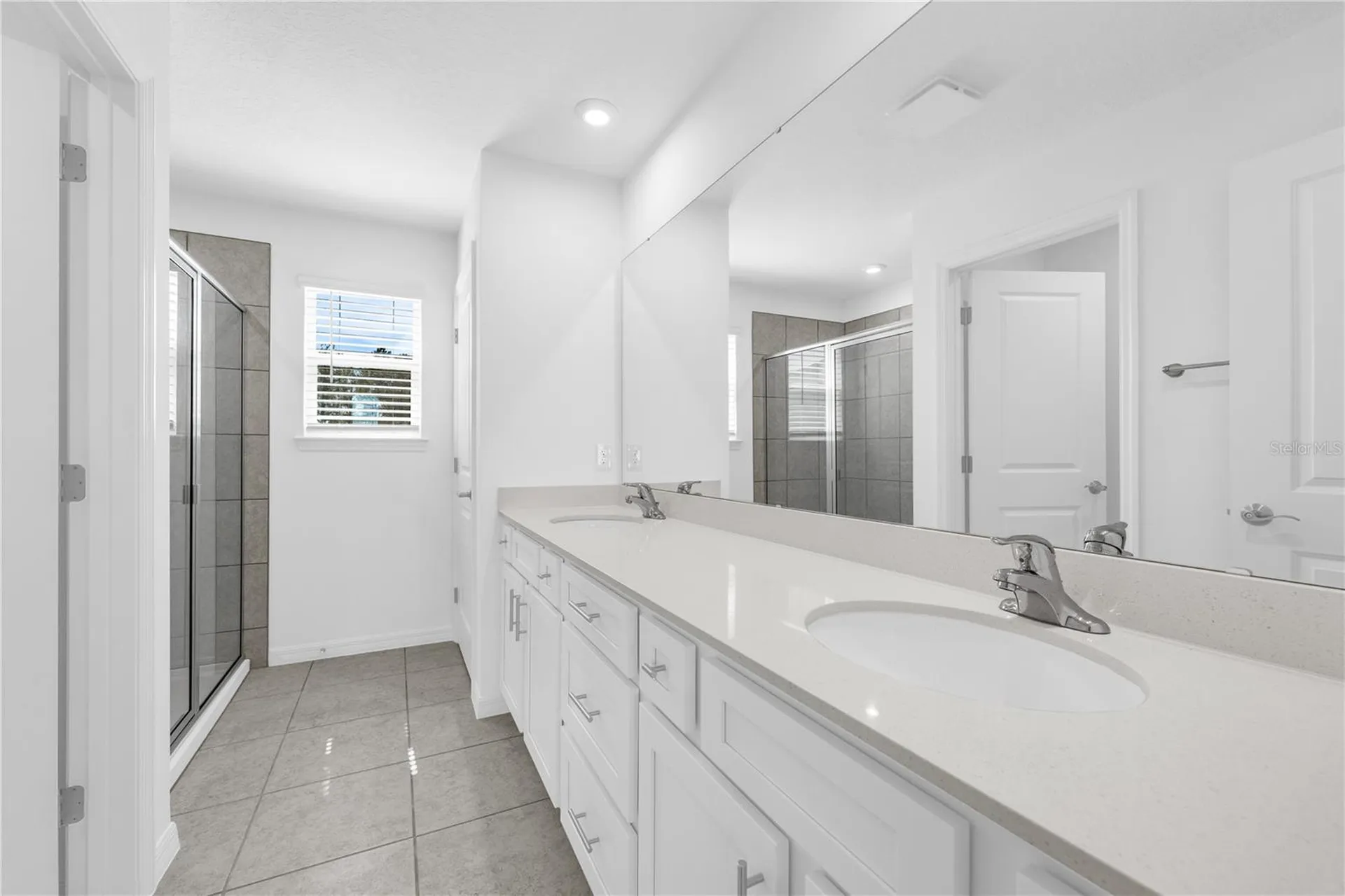 5492 Meadow Walk Drive Davenport FL 33837