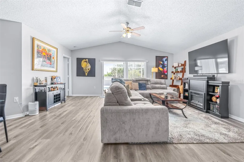 1016 Malletwood Drive Brandon FL 33510