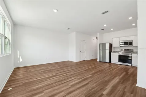 14860 Lucca Way Dade City FL 33523