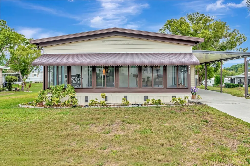 2011 White Oak Lane Zellwood FL 32798