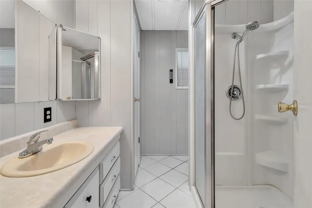 2011 White Oak Lane Zellwood FL 32798