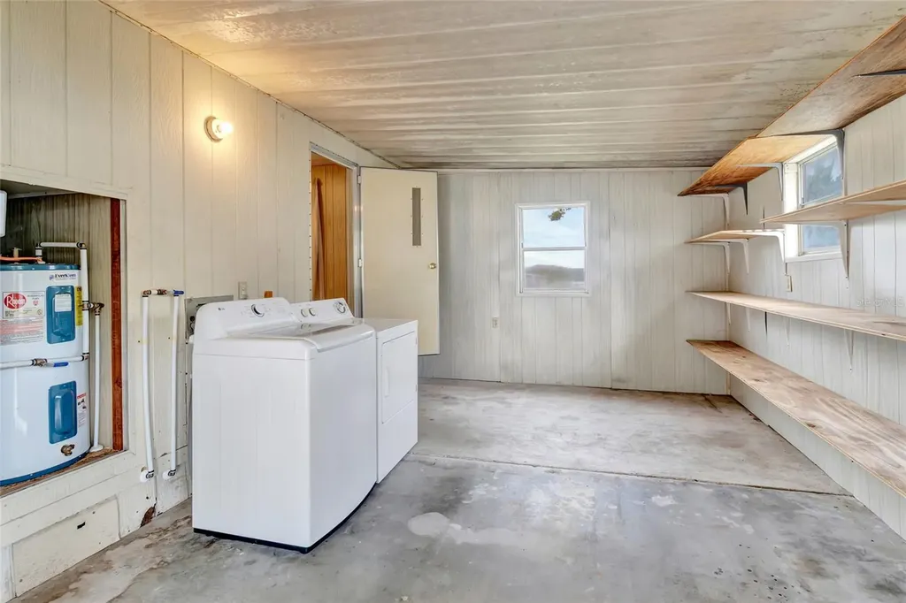 2011 White Oak Lane Zellwood FL 32798