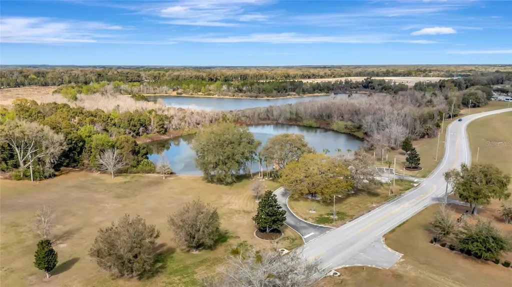 2011 White Oak Lane Zellwood FL 32798
