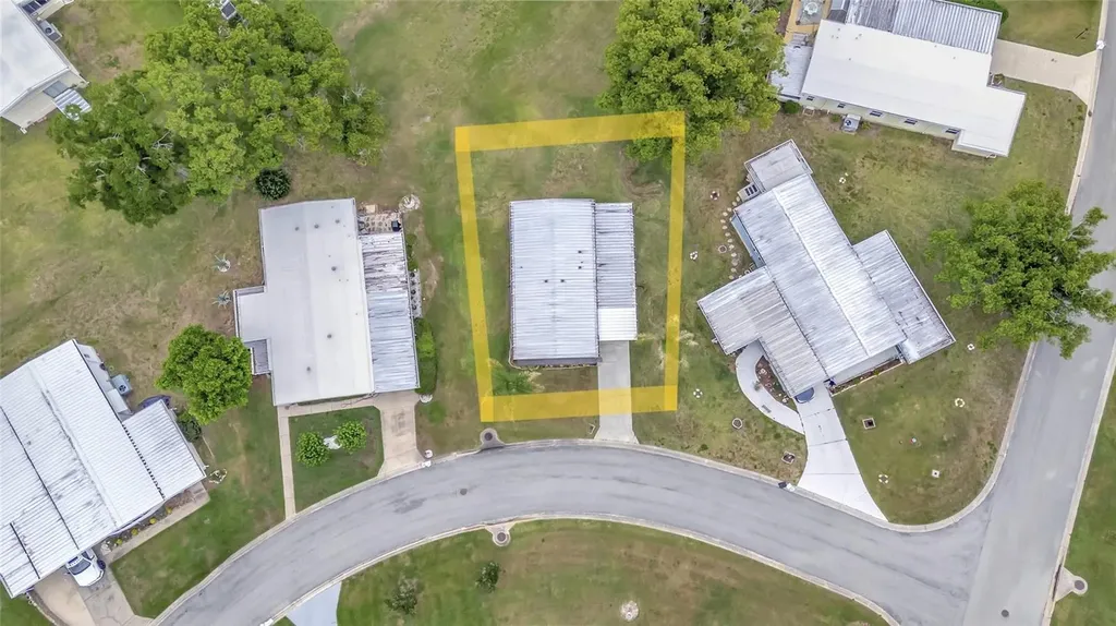 2011 White Oak Lane Zellwood FL 32798