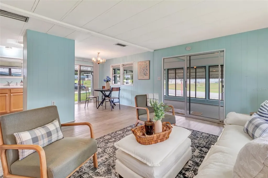 2011 White Oak Lane Zellwood FL 32798