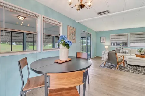 2011 White Oak Lane Zellwood FL 32798