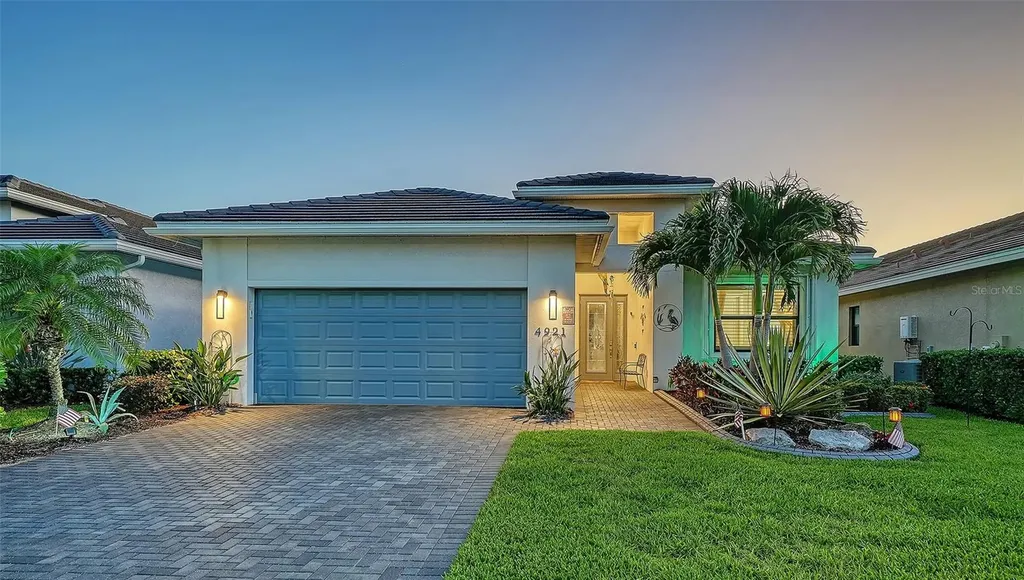 4921 Surfside Circle Bradenton FL 34211