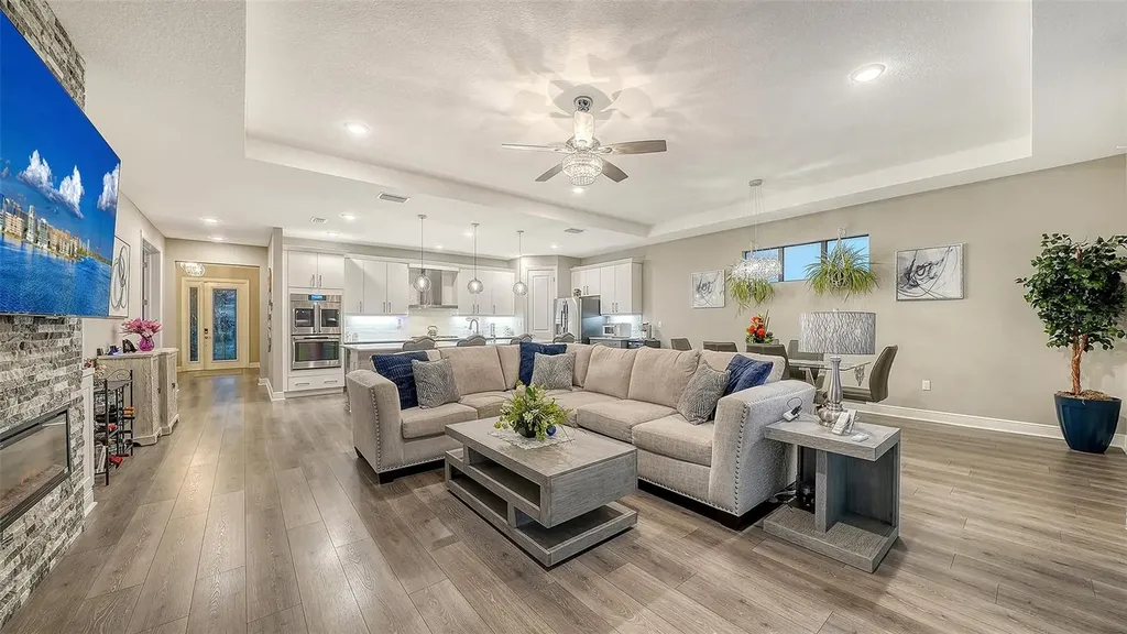 4921 Surfside Circle Bradenton FL 34211
