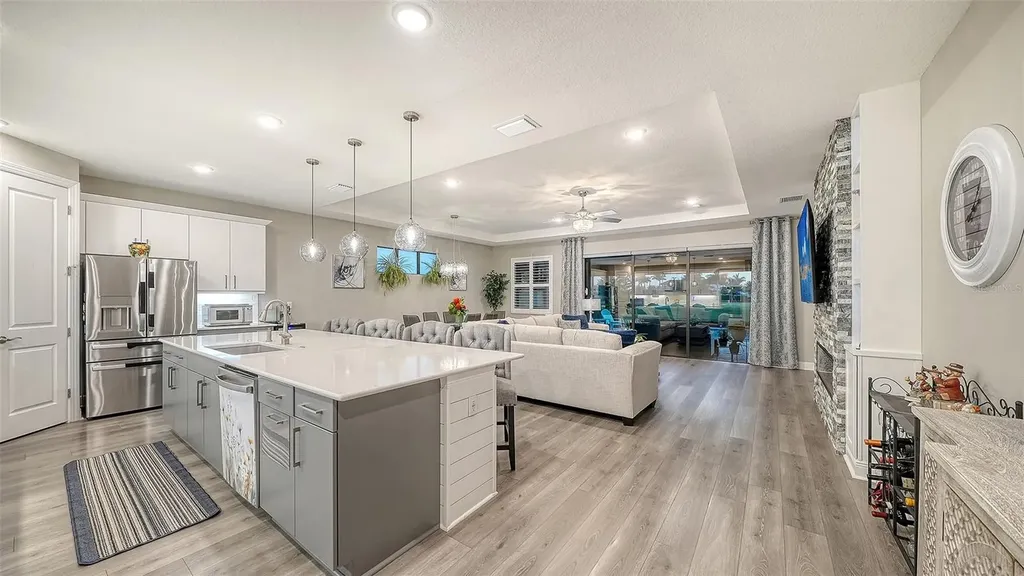 4921 Surfside Circle Bradenton FL 34211