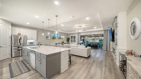 4921 Surfside Circle Bradenton FL 34211