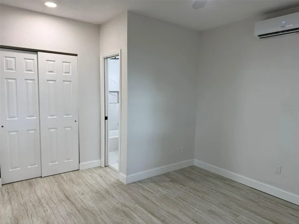 2413 18th Avenue N St Petersburg FL 33713