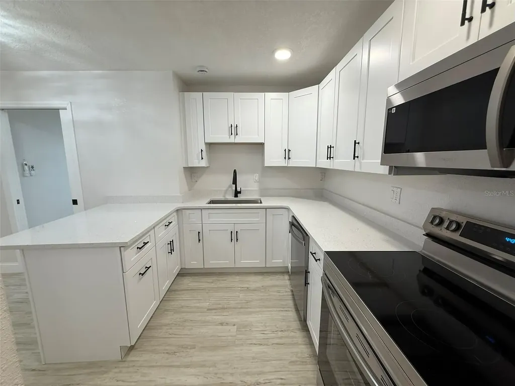 2413 18th Avenue N St Petersburg FL 33713