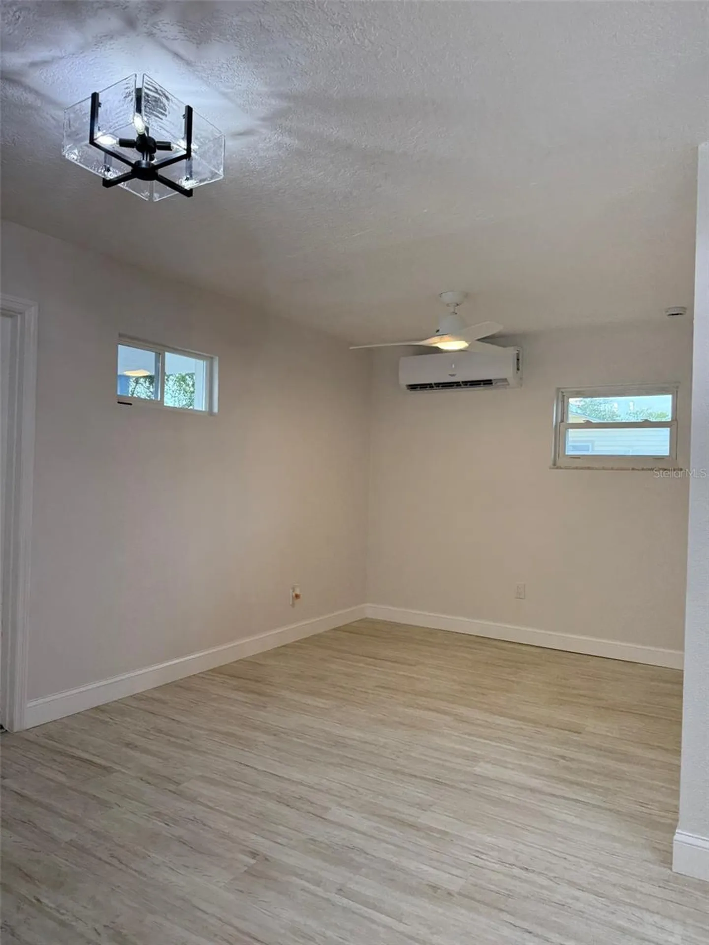 2413 18th Avenue N St Petersburg FL 33713