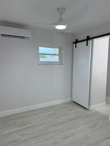 2413 18th Avenue N St Petersburg FL 33713