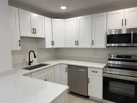 2413 18th Avenue N St Petersburg FL 33713