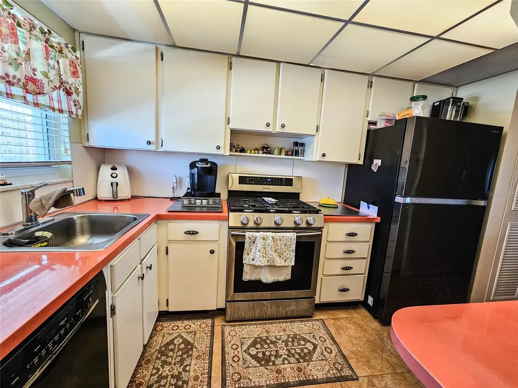 5940 30th Avenue S Gulfport FL 33707
