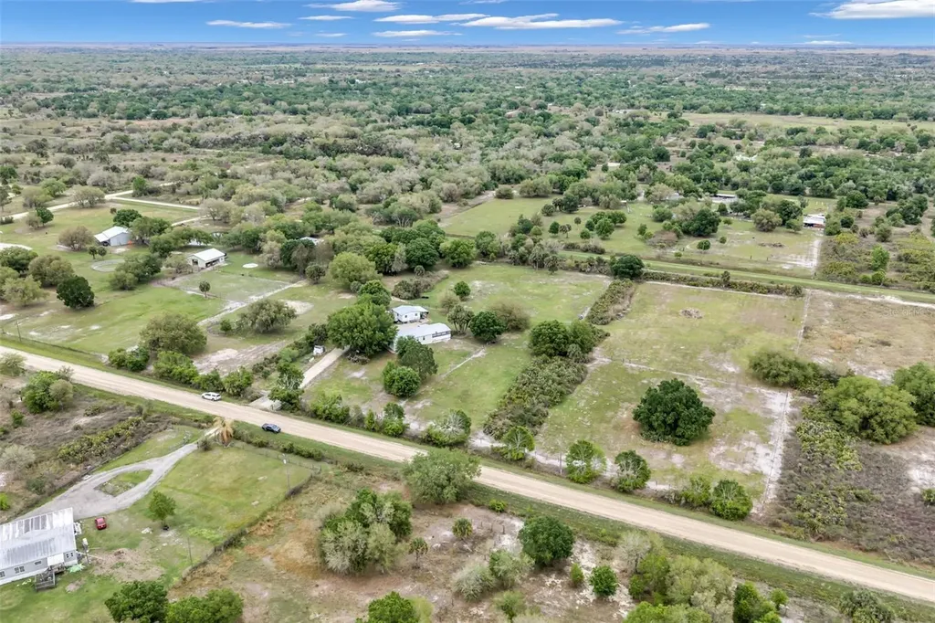 17255 NW 272nd Street Okeechobee FL 34972