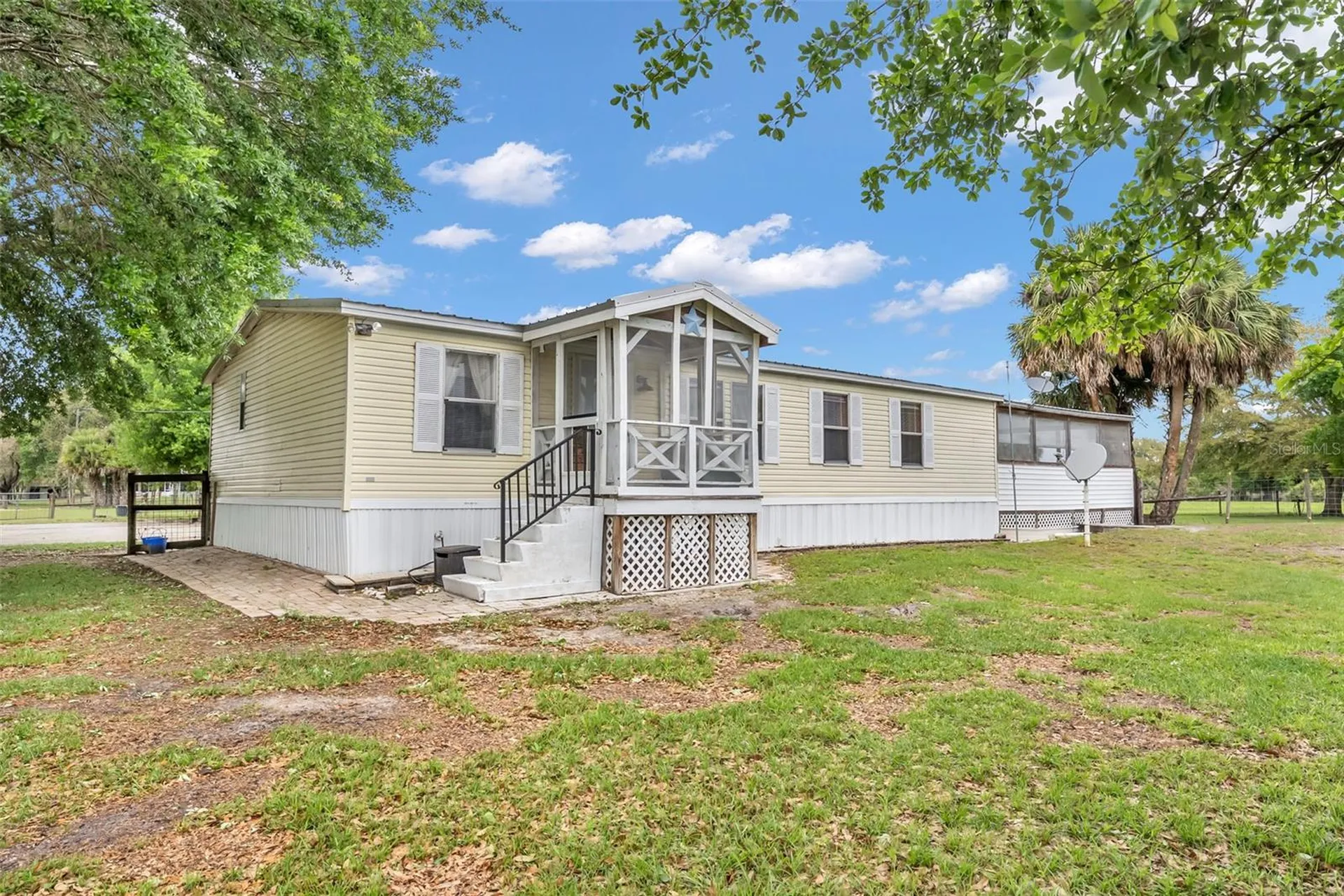 17255 NW 272nd Street Okeechobee FL 34972