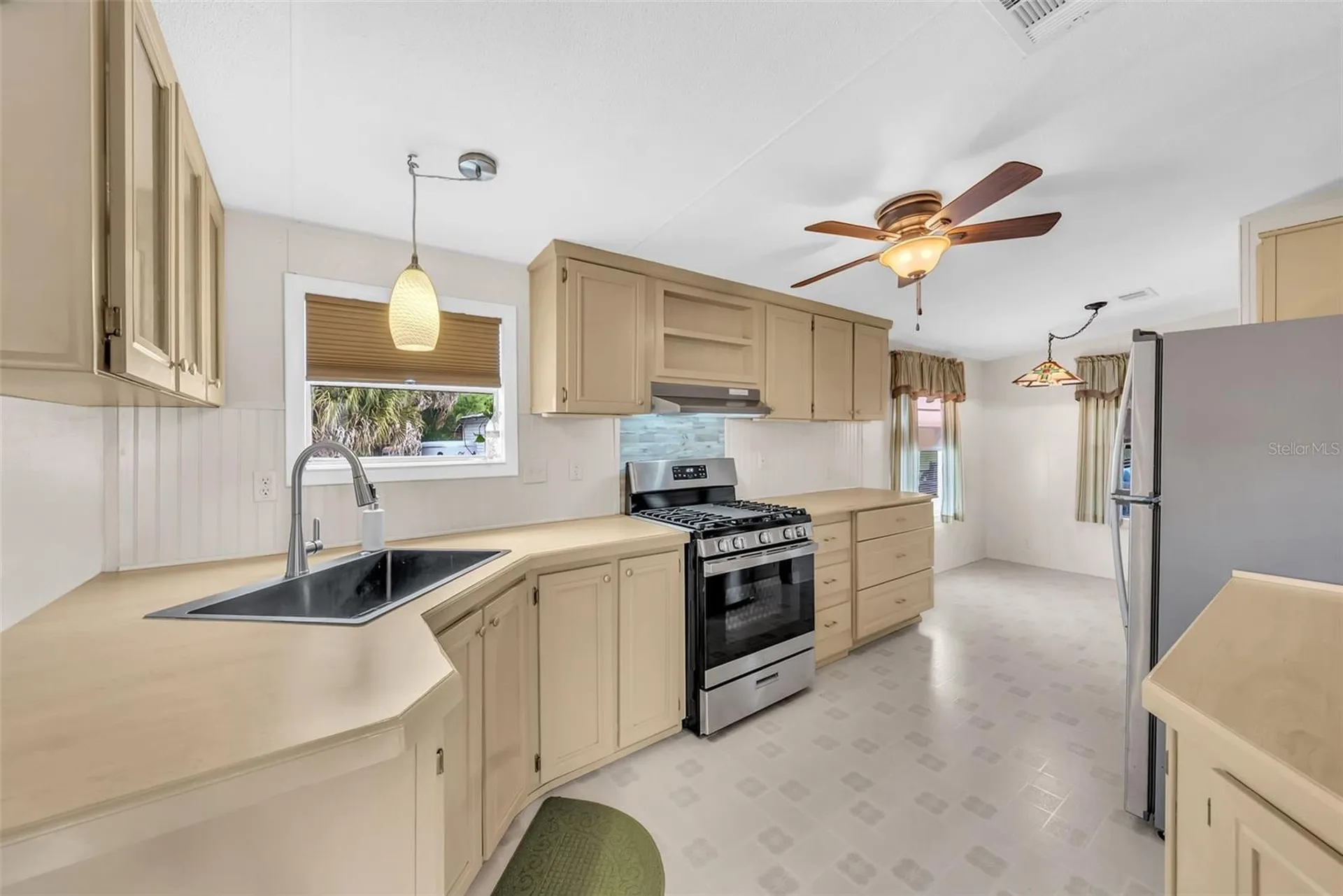 17255 NW 272nd Street Okeechobee FL 34972