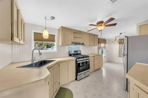 17255 NW 272nd Street Okeechobee FL 34972