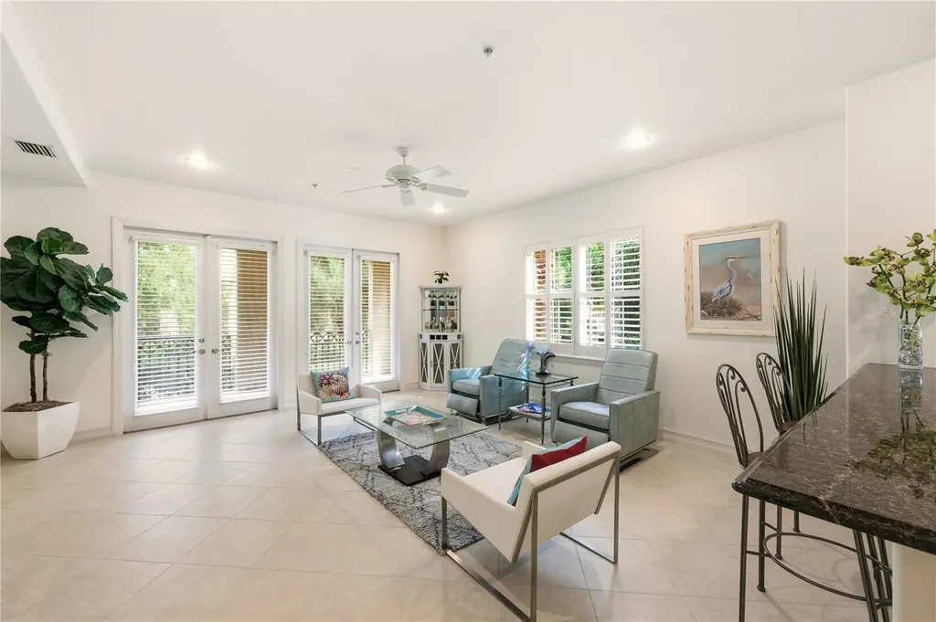 2843 Tiburon Boulevard E Naples FL 34109