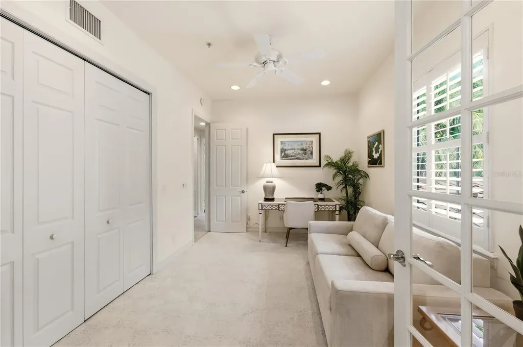 2843 Tiburon Boulevard E Naples FL 34109