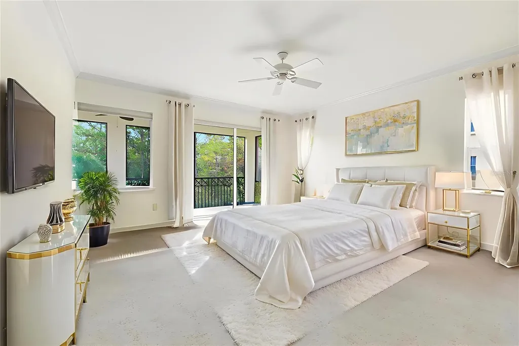 2843 Tiburon Boulevard E Naples FL 34109