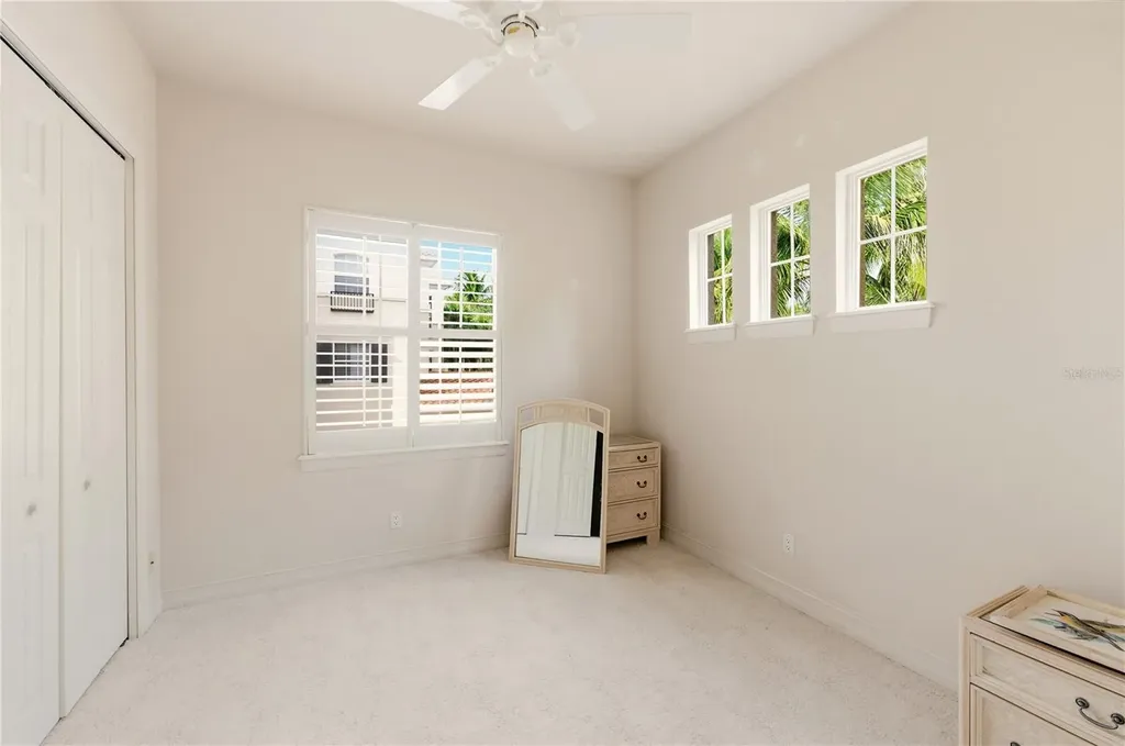 2843 Tiburon Boulevard E Naples FL 34109